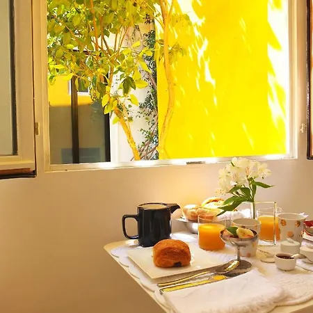 فندق مبيت وإفطار La Maison Jaune سُت