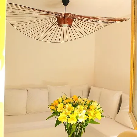 La Maison Jaune