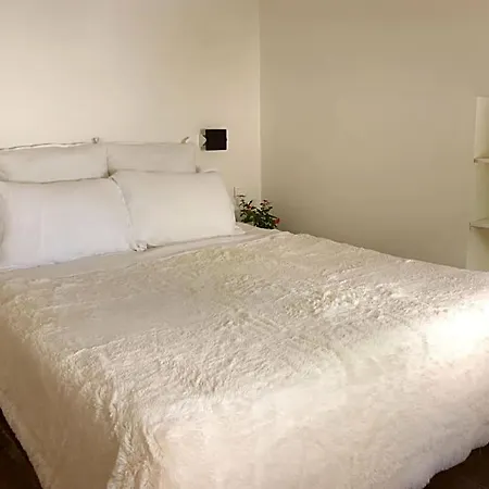Bed & Breakfast La Maison Jaune