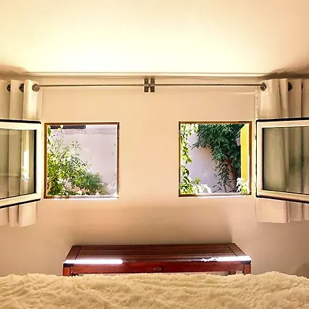 La Maison Jaune *