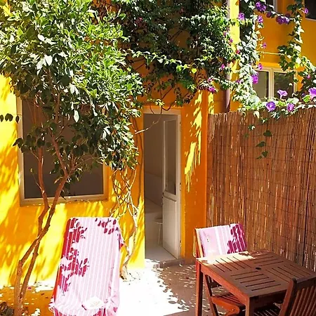 La Maison Jaune Sete